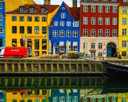 WHAT ARE THE GEOGRAPHICAL COORDINATES OF COPENHAGEN?